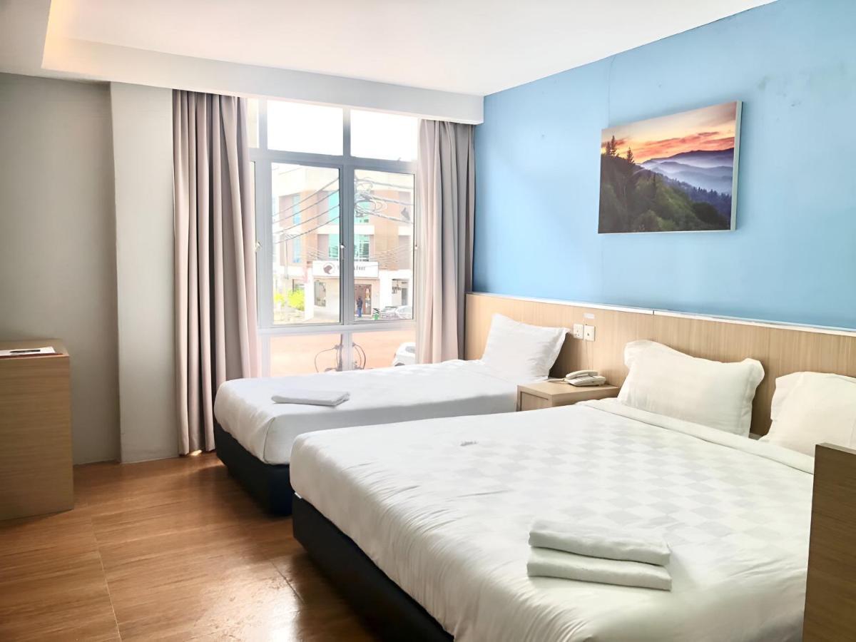 Double Happiness Hotel Sitiawan Exteriör bild
