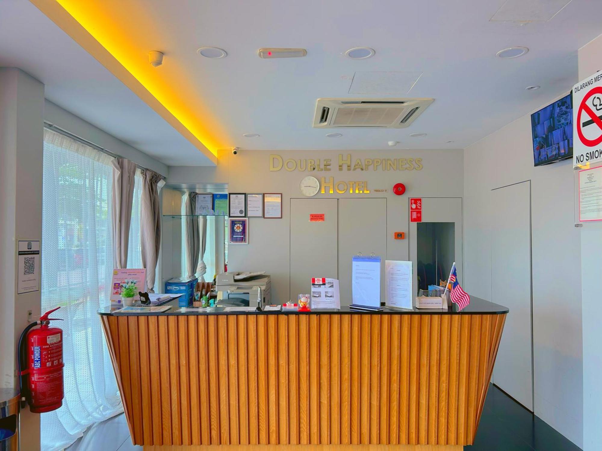 Double Happiness Hotel Sitiawan Exteriör bild